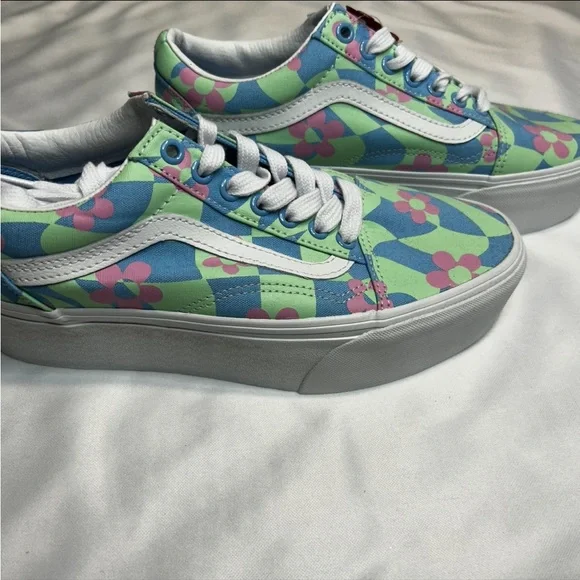 Vans Old Skool Platform Floral Shoes - Picture 3 of 13